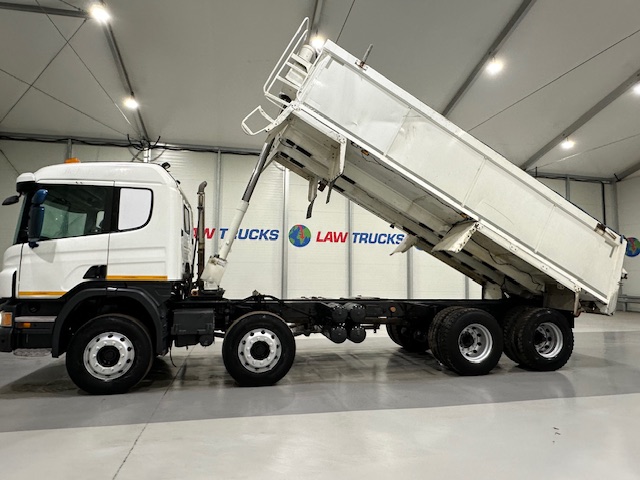 Scania P400 8×4 Sleeper Cab Tipper Manual