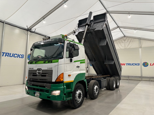 Hino 3241 700 8×4 Sleeper Cab Steel Tipper