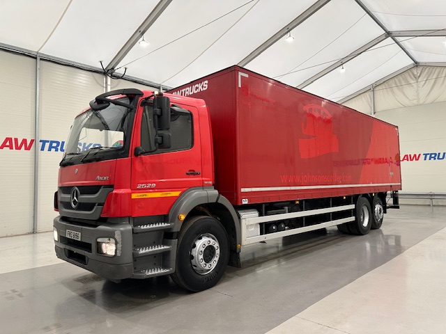 Mercedes Axor 2529 6×2 Rear Lift Day Cab Box Van
