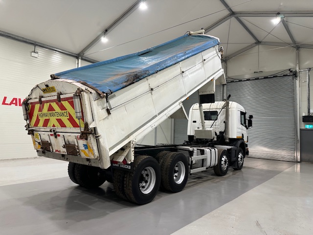 Scania P400 8×4 Sleeper Cab Tipper Manual
