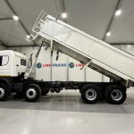 Scania P400 8×4 Sleeper Cab Tipper Manual - thumbnail