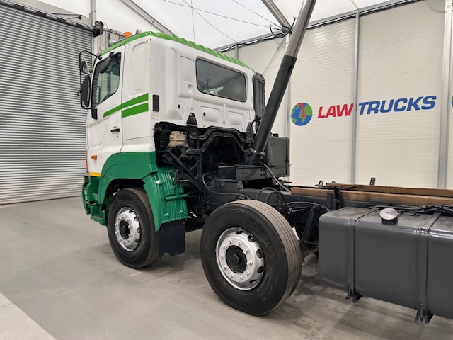 Hino 3241 700 8×4 Sleeper Cab Steel Tipper