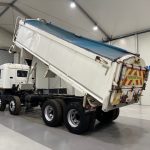 Scania P400 8×4 Sleeper Cab Tipper Manual - thumbnail