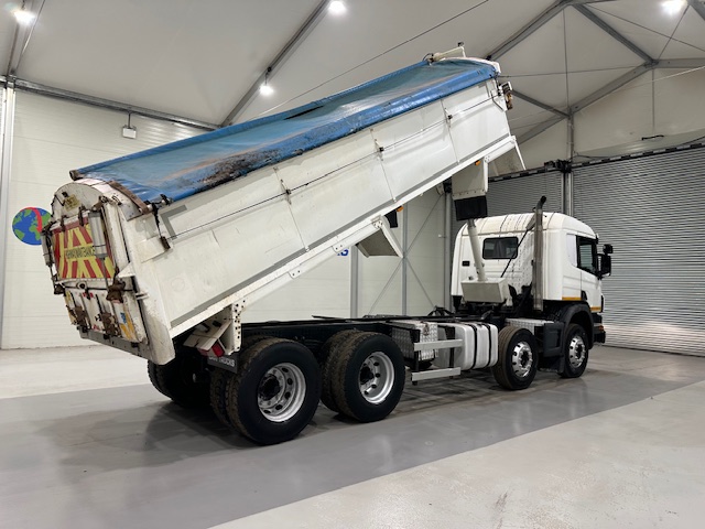 Scania P400 8×4 Sleeper Cab Tipper Manual