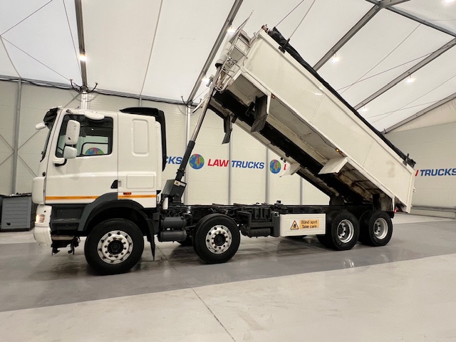 DAF CF85 360 8×4 Sleeper Cab Tipper Manual