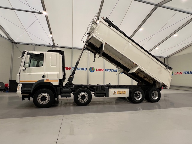 DAF CF85 360 8×4 Sleeper Cab Tipper Manual