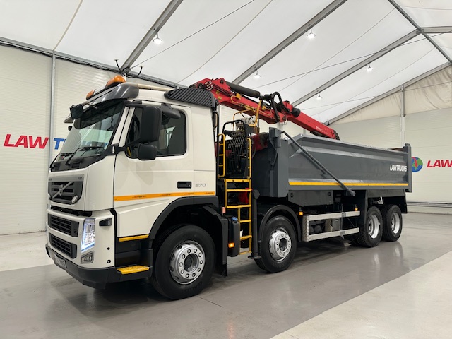 Volvo FM 370 8×4 Steel Tipper Grab