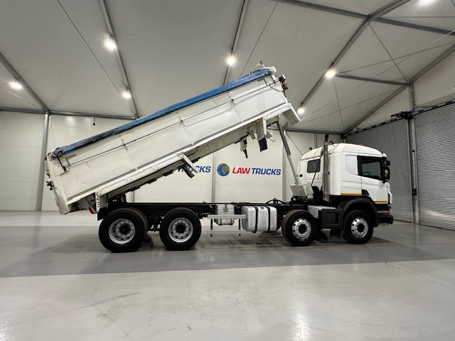 Scania P400 8×4 Sleeper Cab Tipper Manual