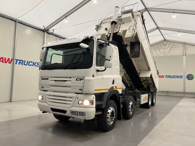 DAF CF85 360 8×4 Sleeper Cab Tipper Manual