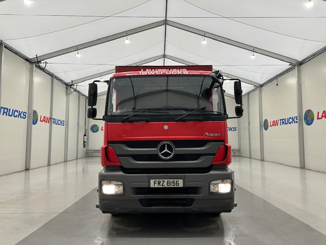 Mercedes Axor 2529 6×2 Rear Lift Day Cab Box Van