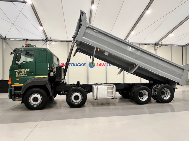 Hino 3241 700 8×4 Sleeper Cab Steel Tipper