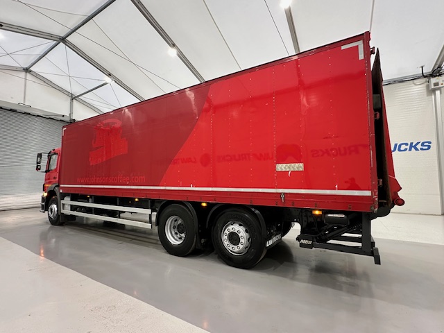 Mercedes Axor 2529 6×2 Rear Lift Day Cab Box Van