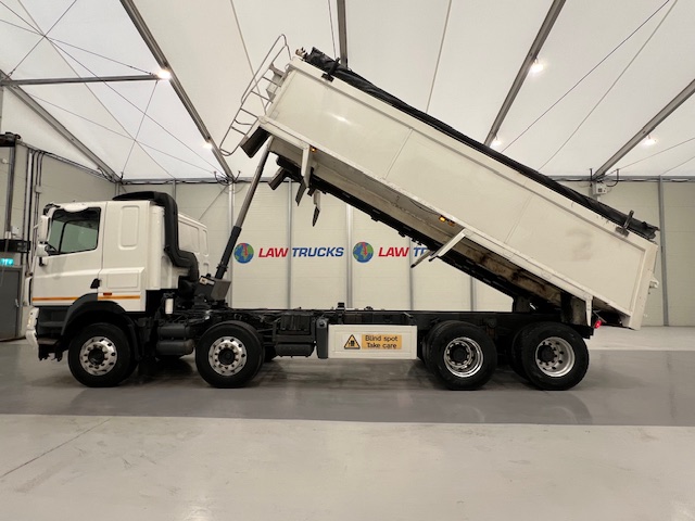 DAF CF85 360 8×4 Sleeper Cab Tipper Manual