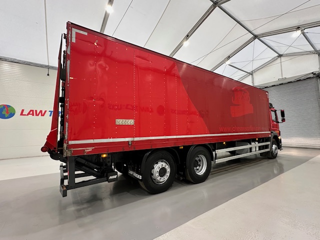 Mercedes Axor 2529 6×2 Rear Lift Day Cab Box Van