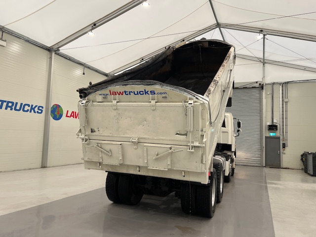 DAF CF85 360 8×4 Sleeper Cab Tipper Manual