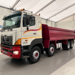 Hino 3241 700 8×4 Sleeper Cab Steel Tipper - thumbnail