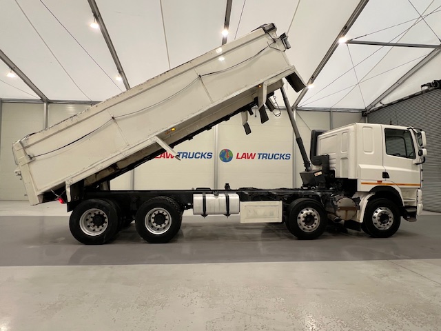 DAF CF85 360 8×4 Sleeper Cab Tipper Manual