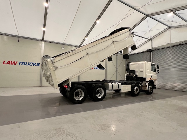 DAF CF85 360 8×4 Sleeper Cab Tipper Manual
