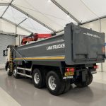 Volvo FM 370 8×4 Steel Tipper Grab - thumbnail