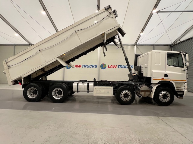 DAF CF85 360 8×4 Sleeper Cab Tipper Manual