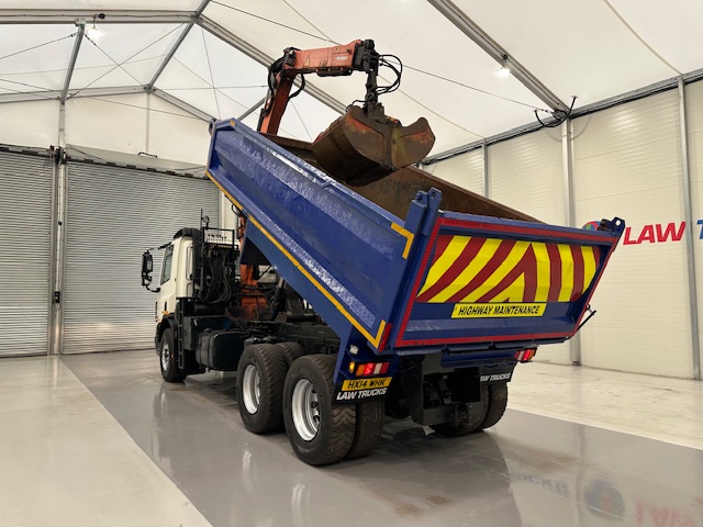DAF CF75 310 6×4 Steel Tipper Grab Manual