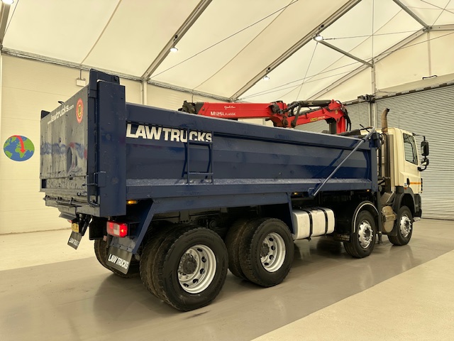 DAF CF85 410 8×4 Day Cab Steel Tipper Grab