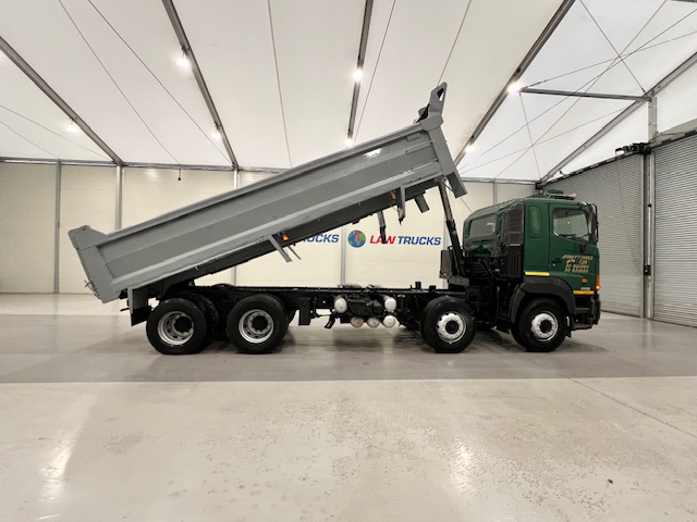 Hino 3241 700 8×4 Sleeper Cab Steel Tipper