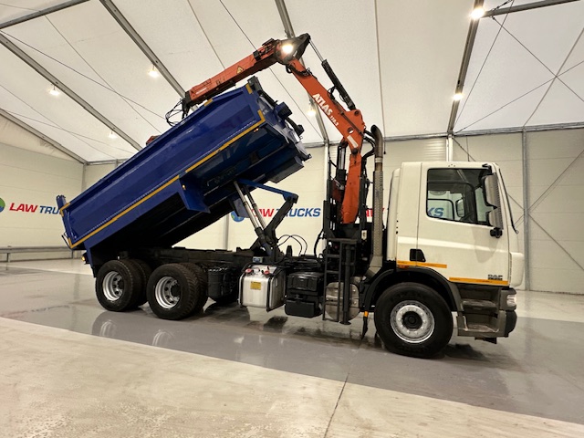DAF CF75 310 6×4 Steel Tipper Grab Manual