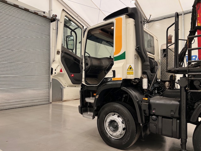 DAF CF 400 8×4 Day Cab Steel Tipper Grab