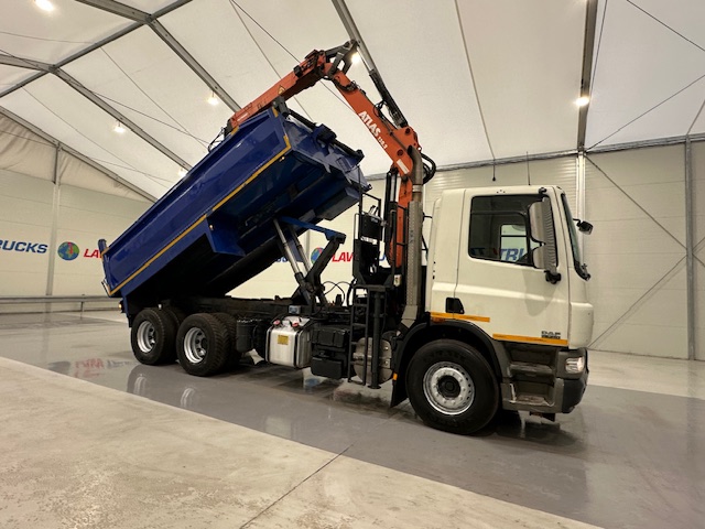 DAF CF75 310 6×4 Steel Tipper Grab Manual
