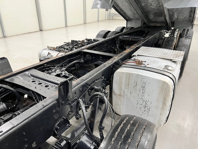 Hino 3241 700 8×4 Sleeper Cab Steel Tipper