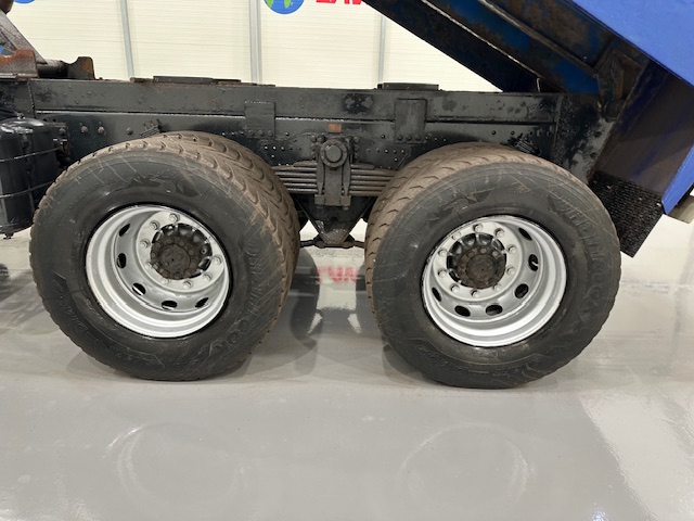 DAF CF75 310 6×4 Steel Tipper Grab Manual