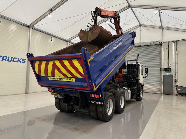 DAF CF75 310 6×4 Steel Tipper Grab Manual