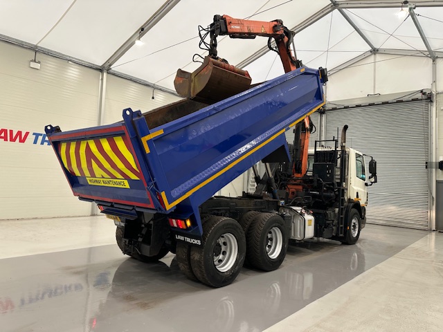 DAF CF75 310 6×4 Steel Tipper Grab Manual