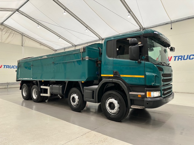Scania P360 8×4 Rest Cab Tipper Manual