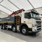 Volvo FM 370 8×4 Steel Tipper Grab - thumbnail