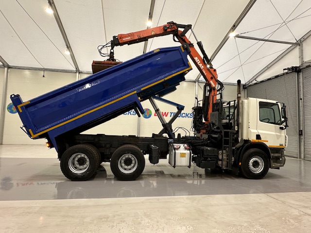DAF CF75 310 6×4 Steel Tipper Grab Manual