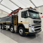 Volvo FM 370 8×4 Steel Tipper Grab - thumbnail