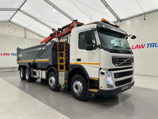 Volvo FM 370 8×4 Steel Tipper Grab