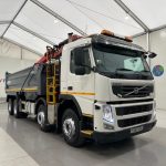 Volvo FM 370 8×4 Steel Tipper Grab - thumbnail