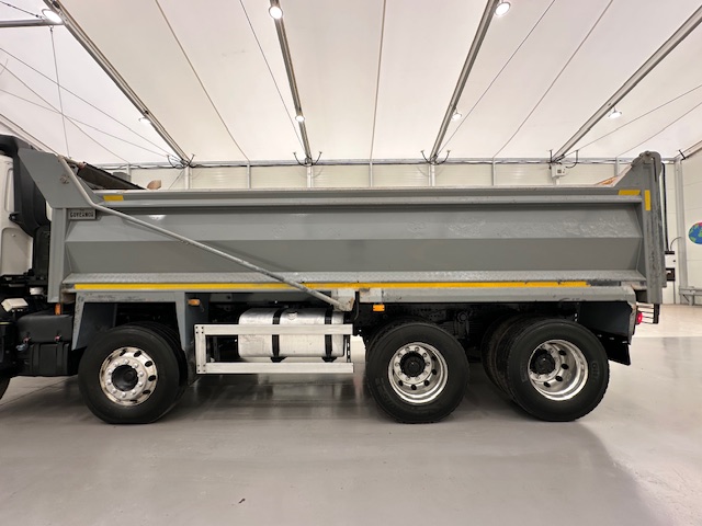 DAF CF 400 8×4 Day Cab Steel Tipper