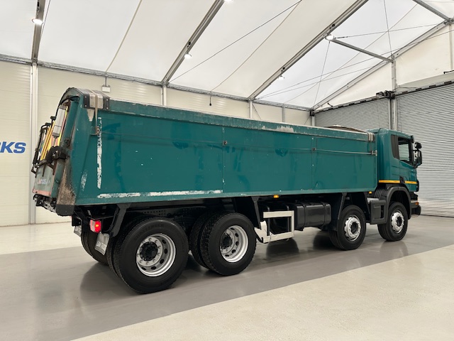 Scania P360 8×4 Rest Cab Tipper Manual