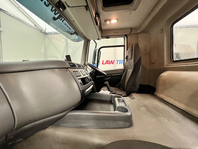 DAF CF 400 8×4 Day Cab Steel Tipper Grab
