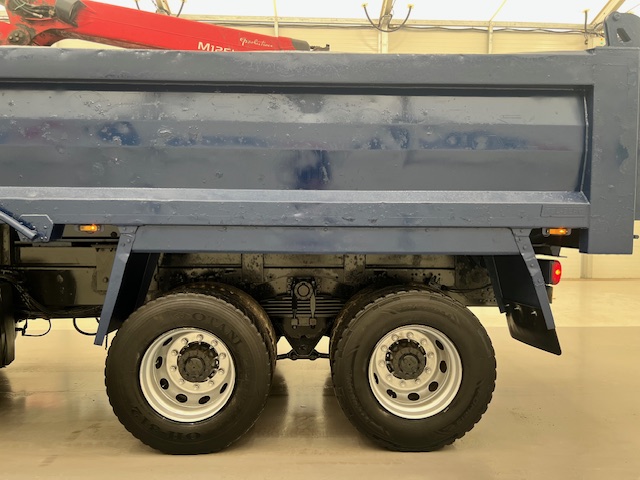 DAF CF85 410 8×4 Day Cab Steel Tipper Grab