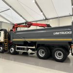 Volvo FM 370 8×4 Steel Tipper Grab - thumbnail