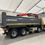 Volvo FM 370 8×4 Steel Tipper Grab - thumbnail
