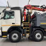 Volvo FM 370 8×4 Steel Tipper Grab - thumbnail