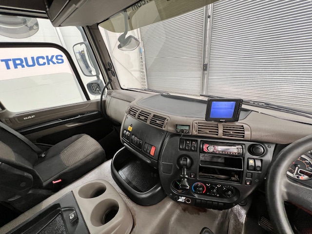 DAF CF85 410 8×4 Day Cab Steel Tipper Grab