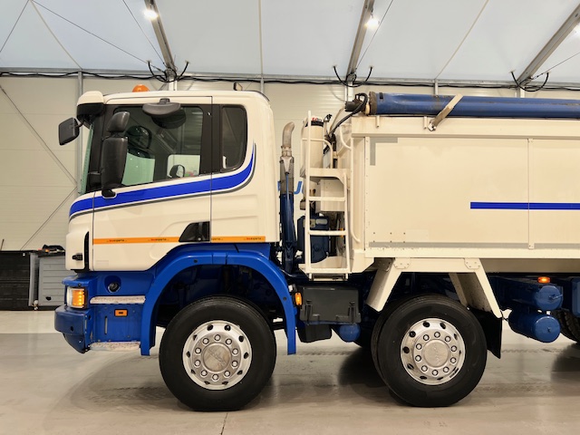 Scania P410 8×4 Rest Cab Tipper Manual