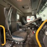 Volvo FM 370 8×4 Steel Tipper Grab - thumbnail